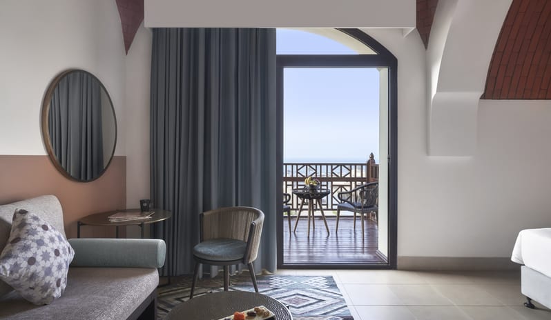 middle-east-holidays-ras-al-khaimah-the-cove-rotana-resort-sea-view-room